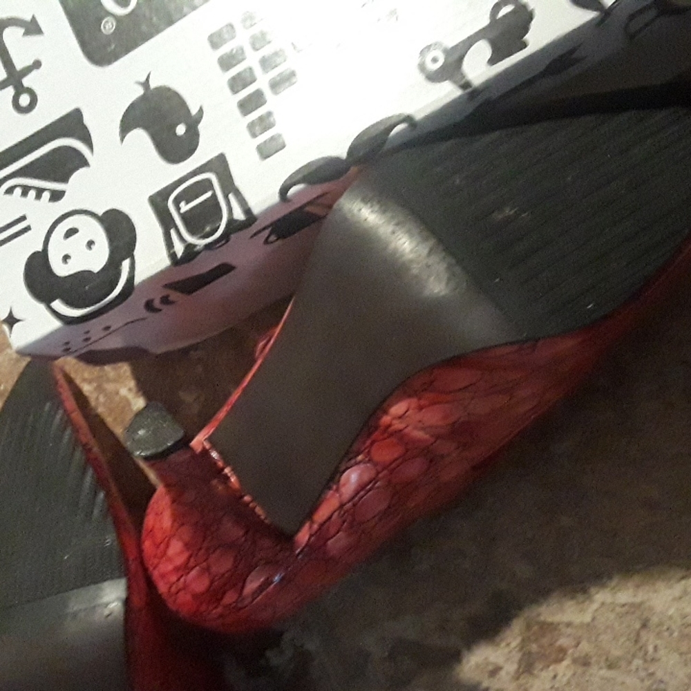 Red Shoes - Picture 8 of 8
